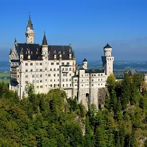  Проживание в семье Kemptencityhost